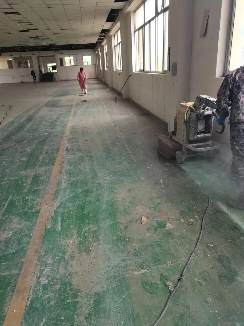 环氧地坪漆施工全流程:轻松打造完美地面